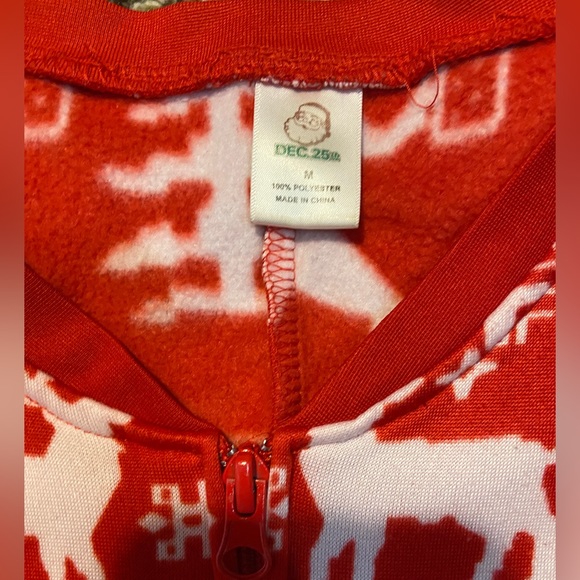 December 25th Christmas Onesie - Medium - Picture 5 of 6